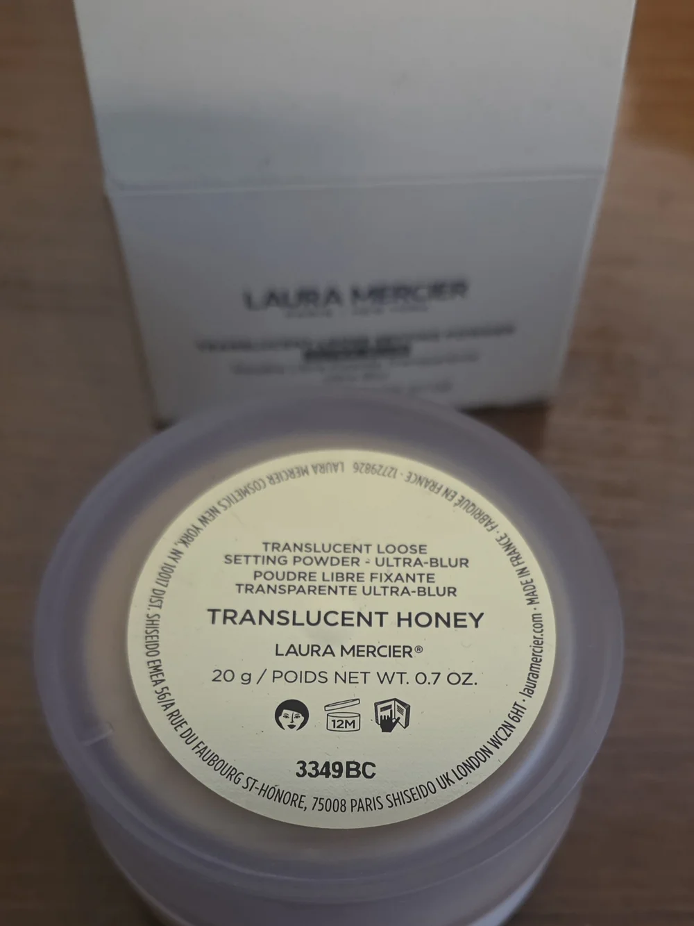 Laura Mercier Translucent Loose Setting Powder - Ultra Blur Translucent Honey